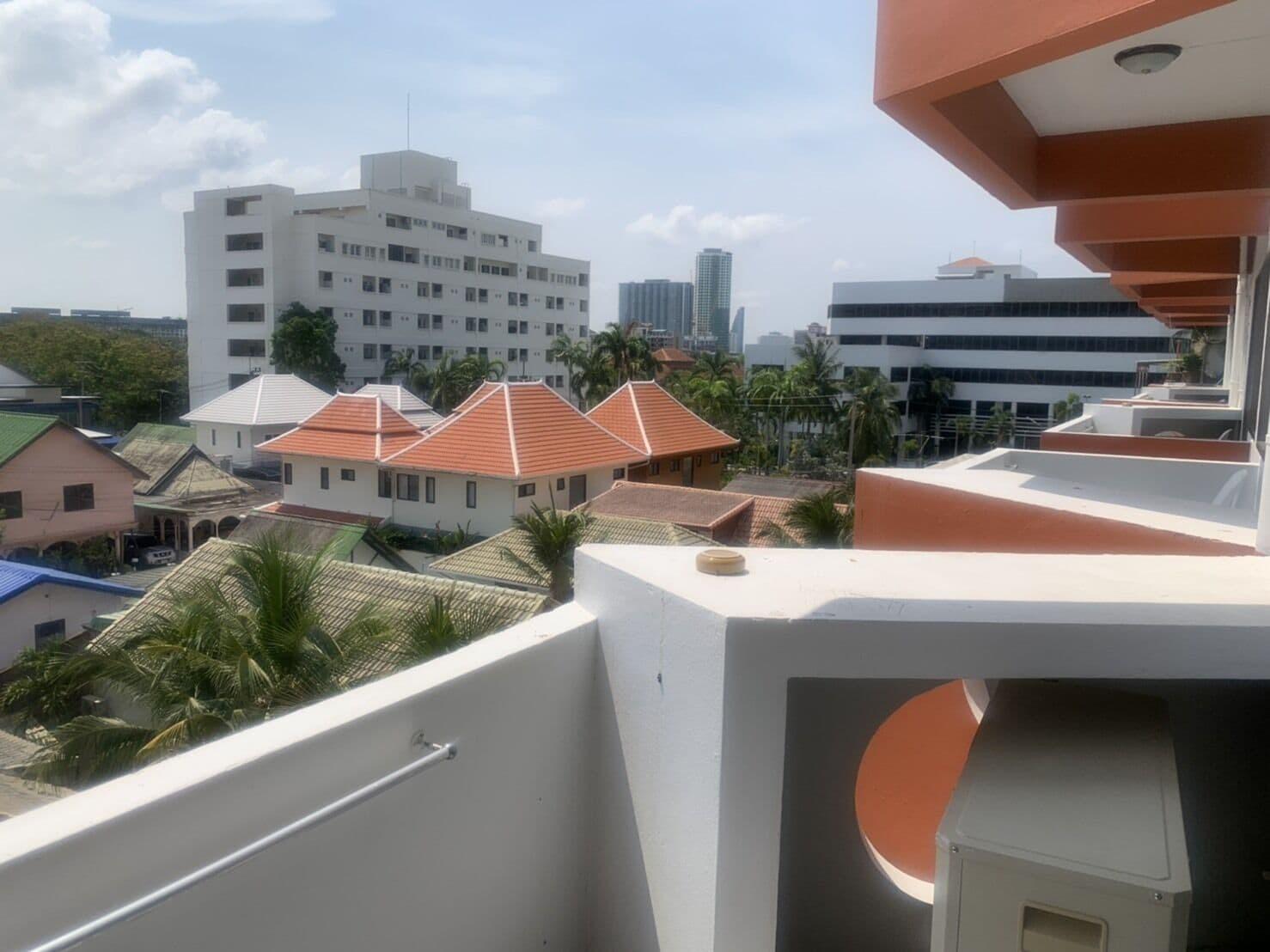 Jomtien Longstay Hotel - Sha Plus Certified Praia de Jomtien Exterior foto