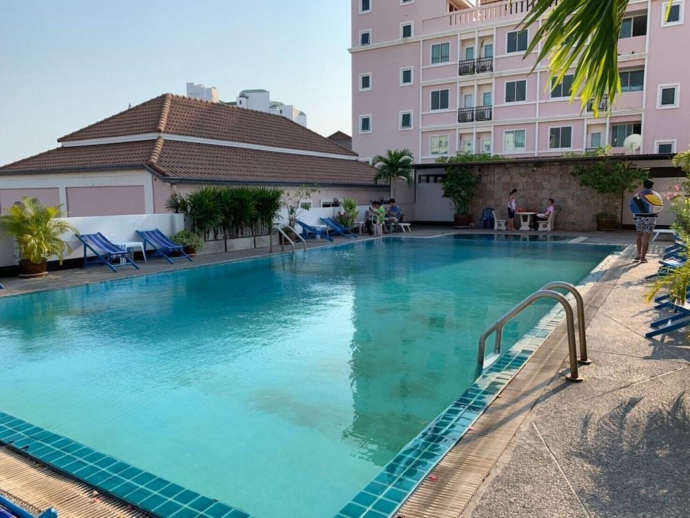 Jomtien Longstay Hotel - Sha Plus Certified Praia de Jomtien Exterior foto