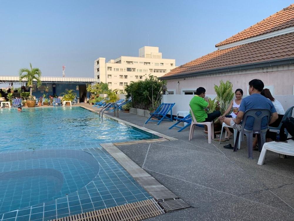 Jomtien Longstay Hotel - Sha Plus Certified Praia de Jomtien Exterior foto