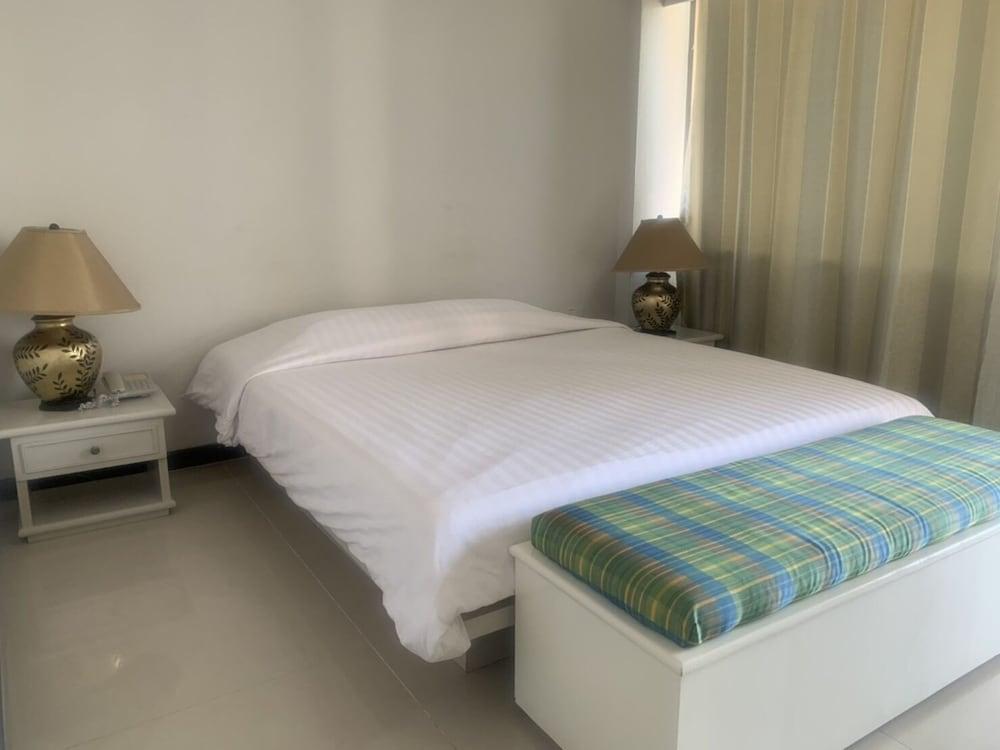 Jomtien Longstay Hotel - Sha Plus Certified Praia de Jomtien Exterior foto