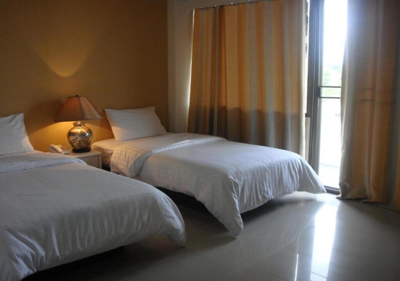 Jomtien Longstay Hotel - Sha Plus Certified Praia de Jomtien Exterior foto